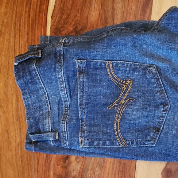 Wrangler bootcut jeans.  Women's size 5x32 - Picture 5 of 7